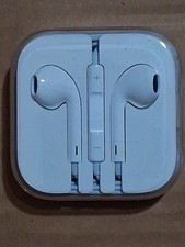Apple Wired Ear Buds w/Case iPhone Android 4 3.5mm Headphones Mic Used