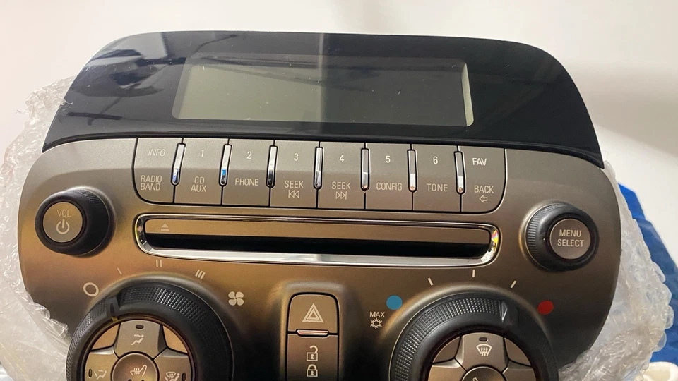 2010-2012 Chevrolet Camaro Panasonic Audio Deck  AM-FM-XM-CD-MP3 - Image 4 of 4