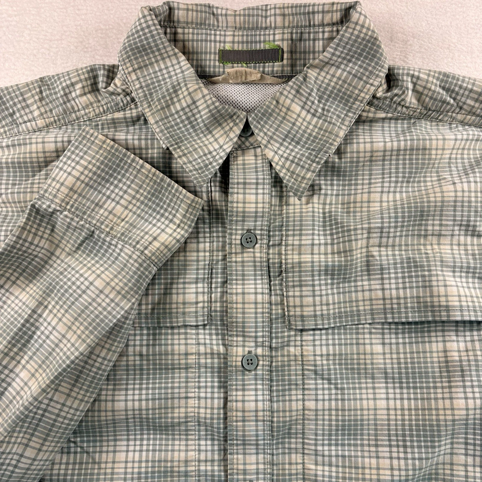 ExOfficio Mens Medium Green Plaid Long Sleeve Hiking Vented Button Down Shirt