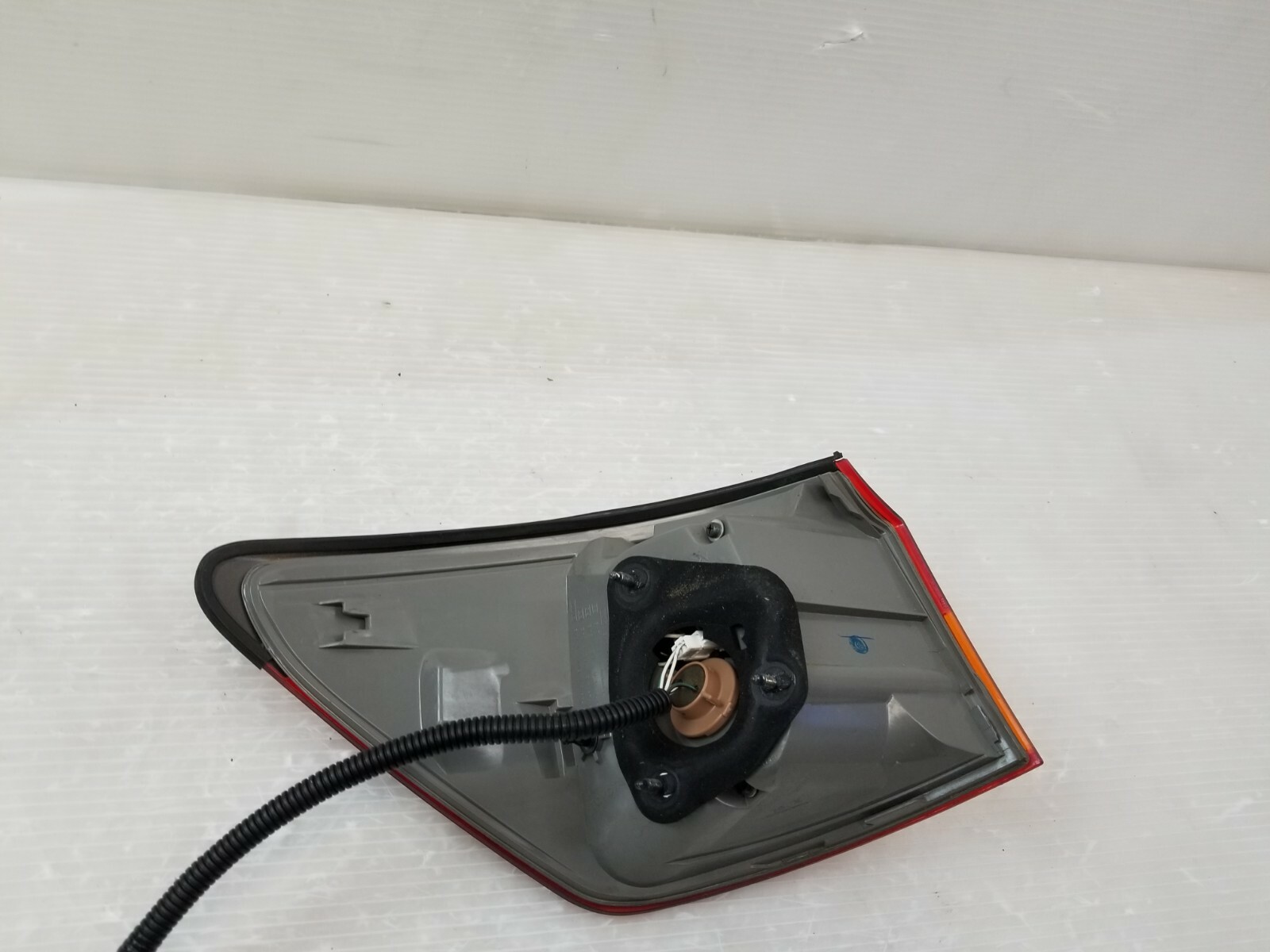 2006 2007 2008 LEXUS IS250 TAIL LIGHT RIGHT RH PASSENGER SIDE USED OEM