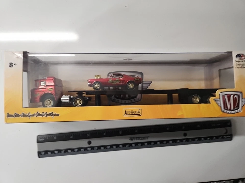 M2 Machines Auto-Haulers 1966 Ford C-600 & 1966 Ford Mustang Fastback 2 + 2 R21 - Image 3 of 4