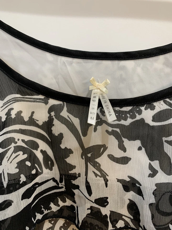 LAPIS Negro/Blanco Cuentas Superior Med Spaghetti Correas Volantes Axila a Axila 19” Foto 2 de 4