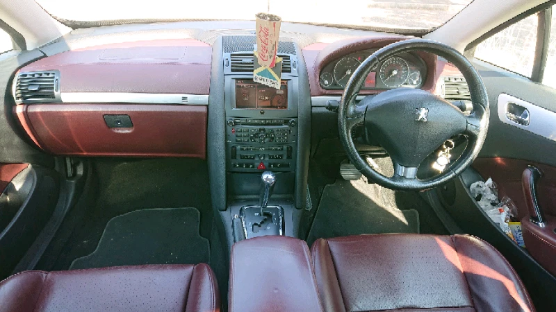 Peugeot 407 coupe v6 HDi.