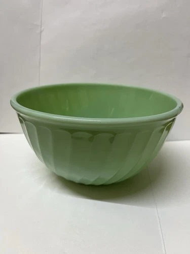 Vintage Fire King Jadeite 9" Swirl Mixing Bowl Nesting Bowl USA