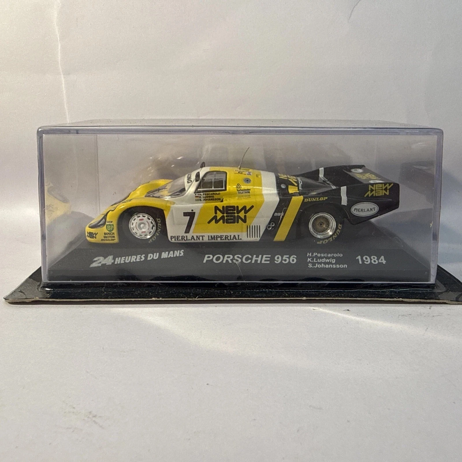 Voiture Miniature Formule 1 Porsche 956 24h Du Mans 1984