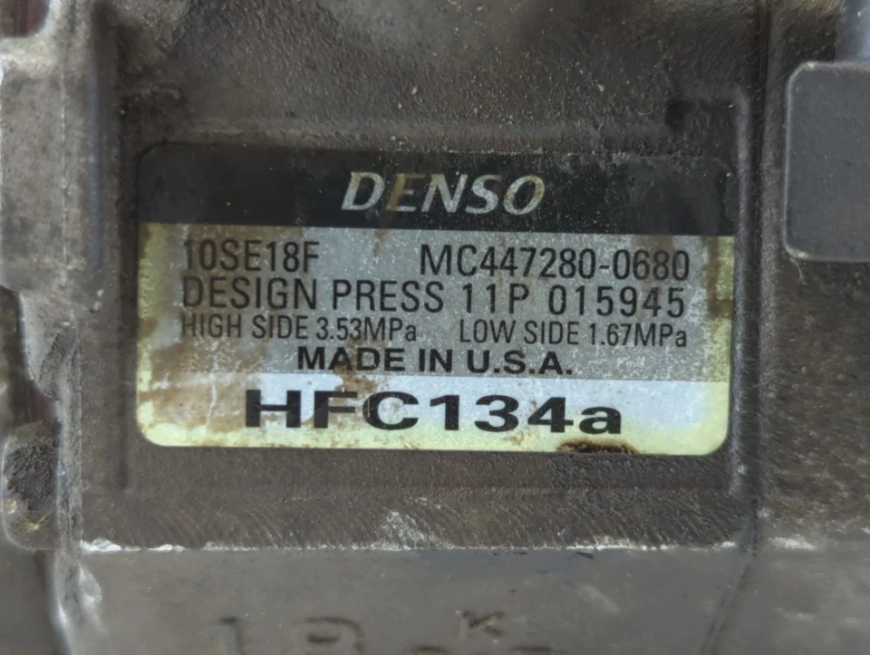 Compresor de aire acondicionado Chevrolet Silverado 2500 OEM ZSFUC Foto 2 de 4