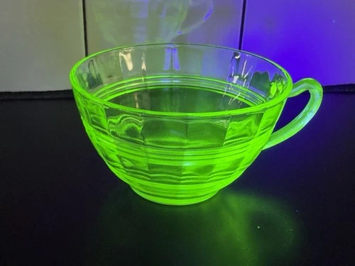 Vintage Green Depression Uranium Glass Tea Cup