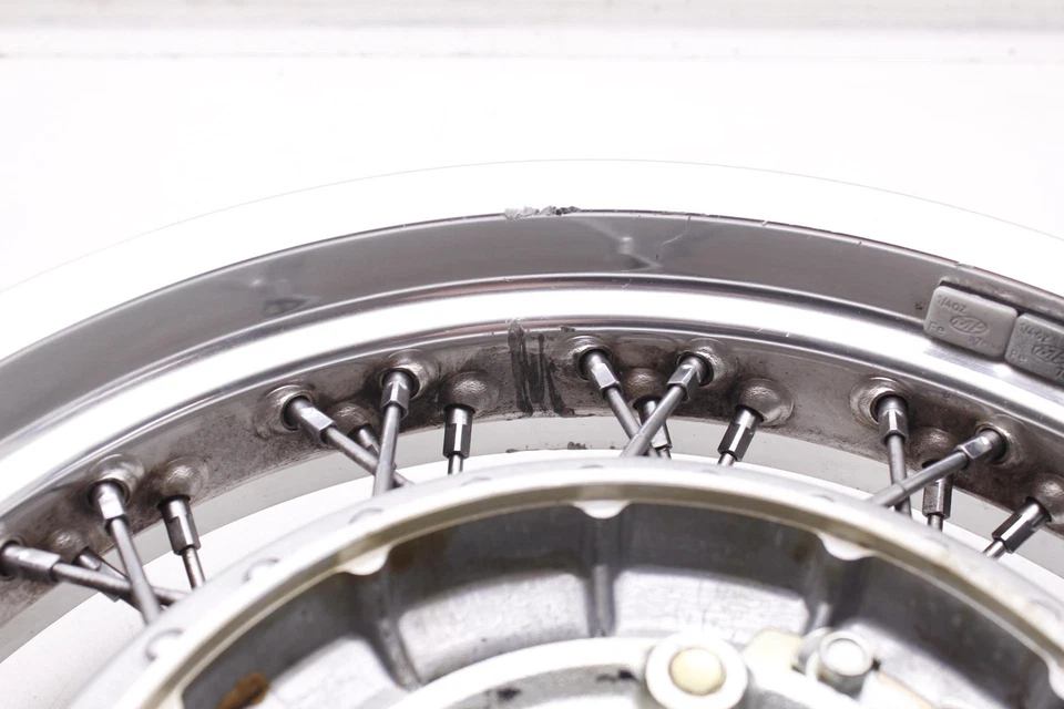 96 SUZUKI INTRUDER 800 ОРИГИНАЛЬНЫЙ ЗАДНИЙ ОБОД КОЛЕСА  - Изображение 3 из 4