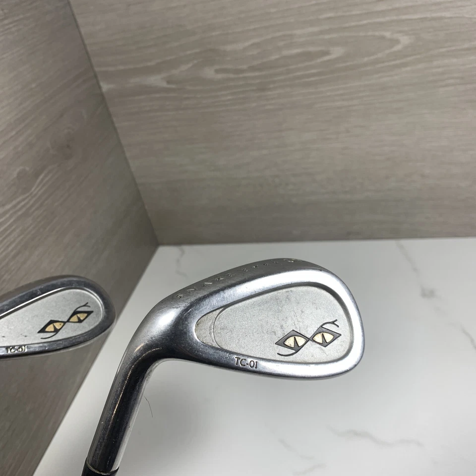 Snake Eyes TC-01 Sand (38”) and Lob (37.5”) Wedge w/ Regular Graphite Left Hand - Image 2 of 4