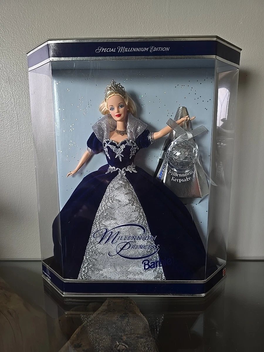 Holiday Barbie Barbie Original (Unopened) 2000 Year Manufactured