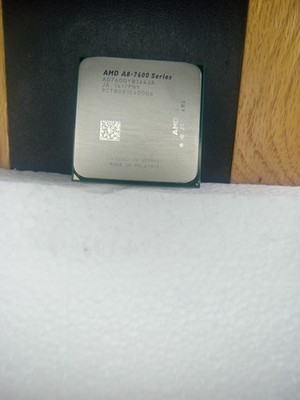 AMD A8-7600 APU 3.1 GHz (Turbo 3.8 GHz) Socket FM2+ R7 CPU AD760BYBI44JA
