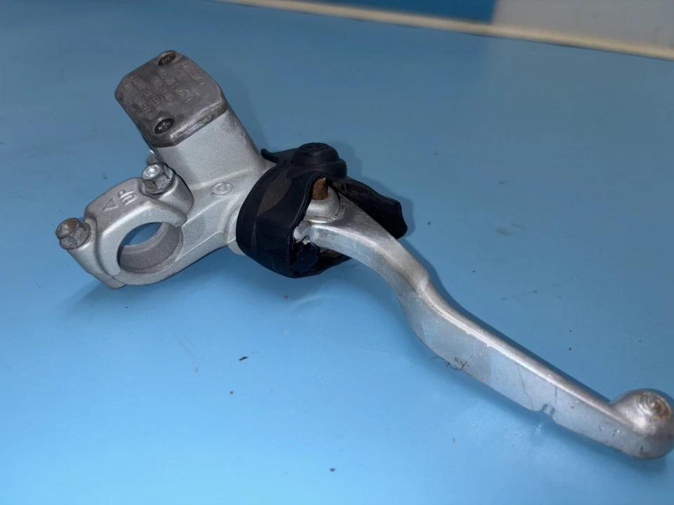 2006 00-12 HUSQVARNA WR250 CR125 OEM FRONT MASTER CYLINDER ASSEMBLY - Image 2 of 4