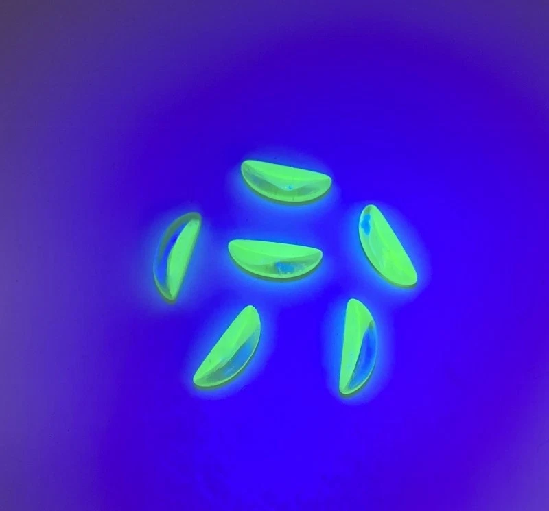 6 Vintage Yellow Moonstone Uranium Glass Half Moon Shaped 14mm. Gem Jewels W314 - Image 2 of 4