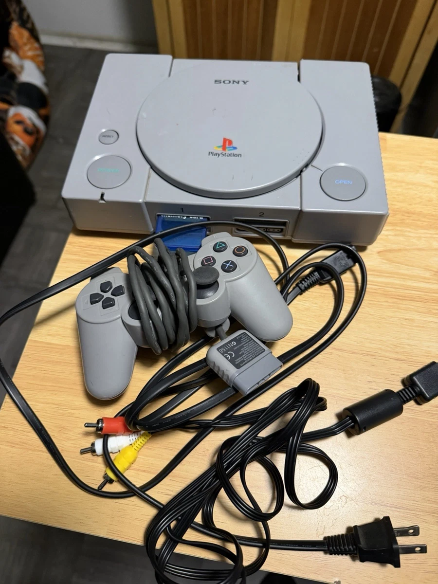 Preços baixos em Sony PlayStation 1 NTSC-U/C Cinza Consoles de