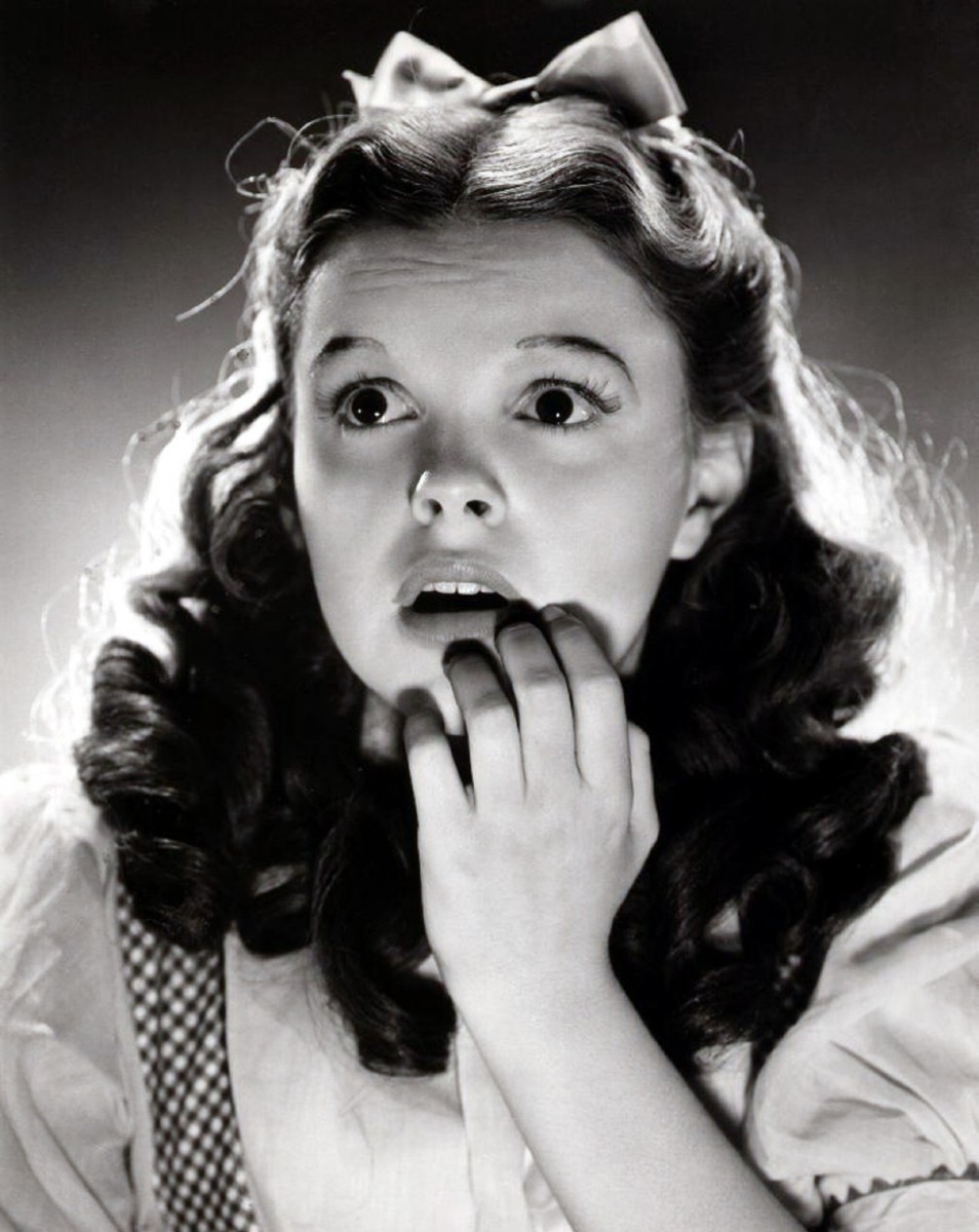 JUDY GARLAND 8x10 PICTURE THE WIZARD OF OZ PHOTO