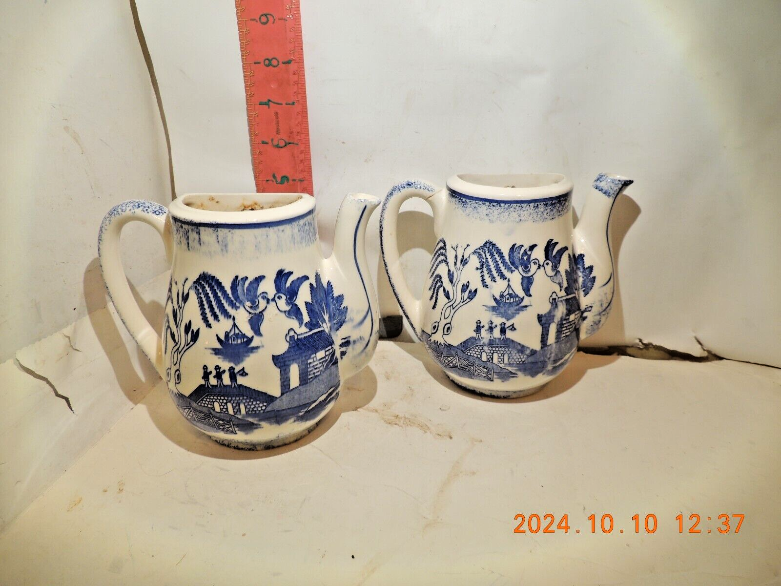 BLUE WILLOW WARE WALL POCKET PLANTERS PAIR - 1/2 TEAPOT SHAPED!