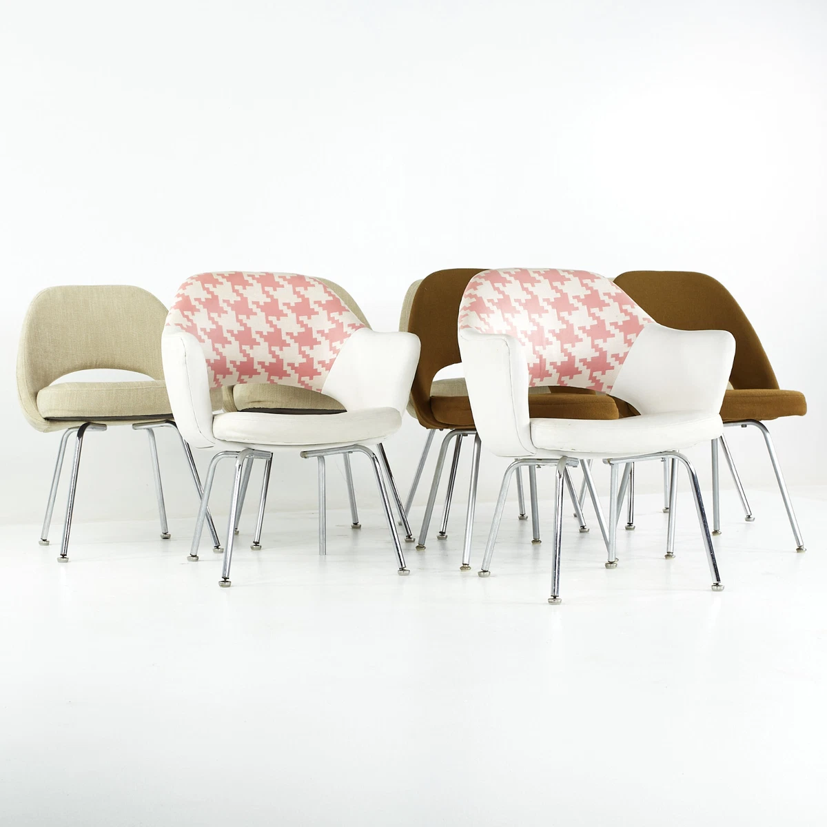 Eero saarinen 2024 dining chairs