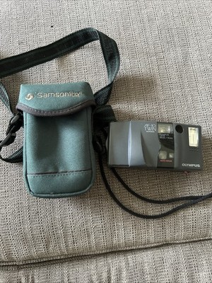 Olympus AF-10 TWIN 35mm Point & Shoot Film Camera From JAPAN With Film. Wow