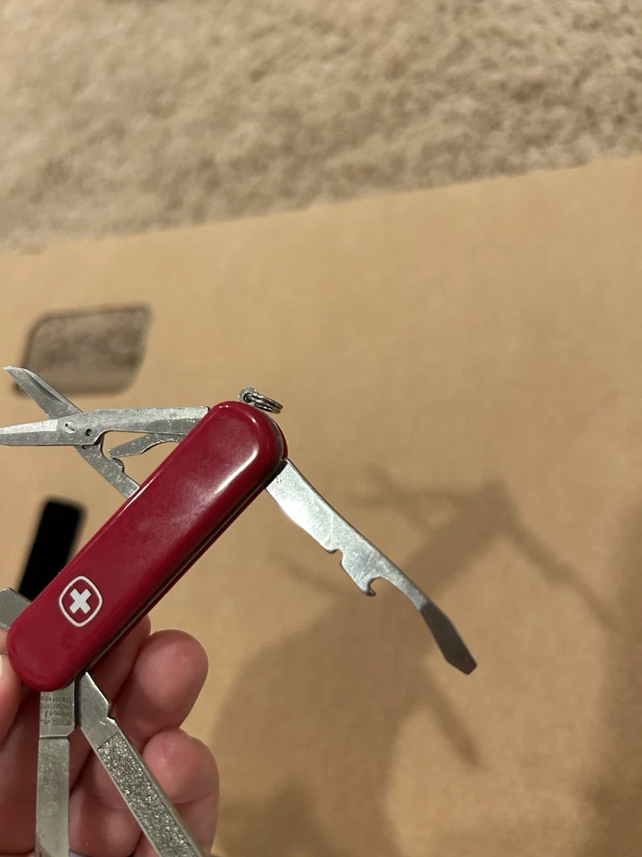 NUEVO Wenger Pocket Tool Cofre Navaja Suiza Roja** Foto 4 de 4