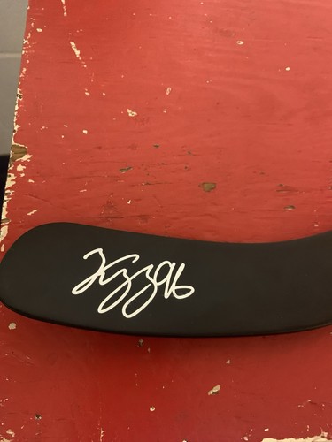 Andrei Kuzmenko Vancouver Canucks Autograph Mini Composite Hockey Stick Fanatics - Picture 3 of 6