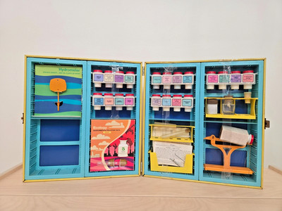 Vintage Gilbert Chemcraft Portable Action Lab Chemistry Set w/ Chemicals