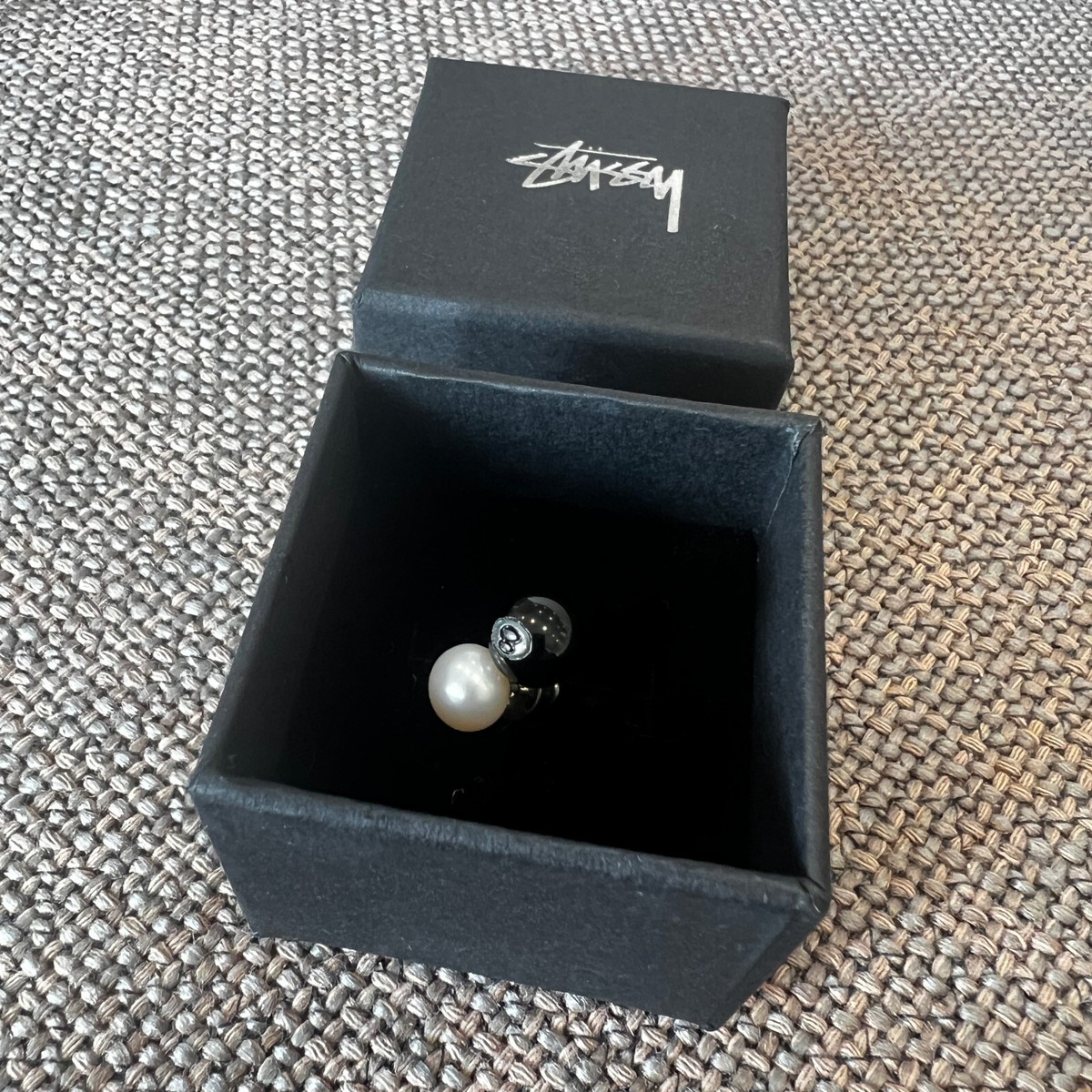 ★韓国の人気★【STUSSY】★8 BALL EARRING★関税込★ stussy 8 BALL EARRING STERLING SILVER