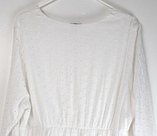 Torrid Womens White Eyelet Babydoll Blouse Boho Peasant Lacy Cottagecore Sz 2X - Picture 8 of 9