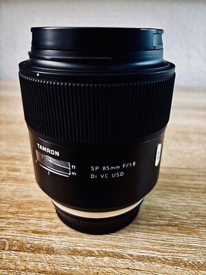 [NEUWERTIG] Tamron 85mm f/1.8 Di VC USD Objektiv mit Canon EF-Mount