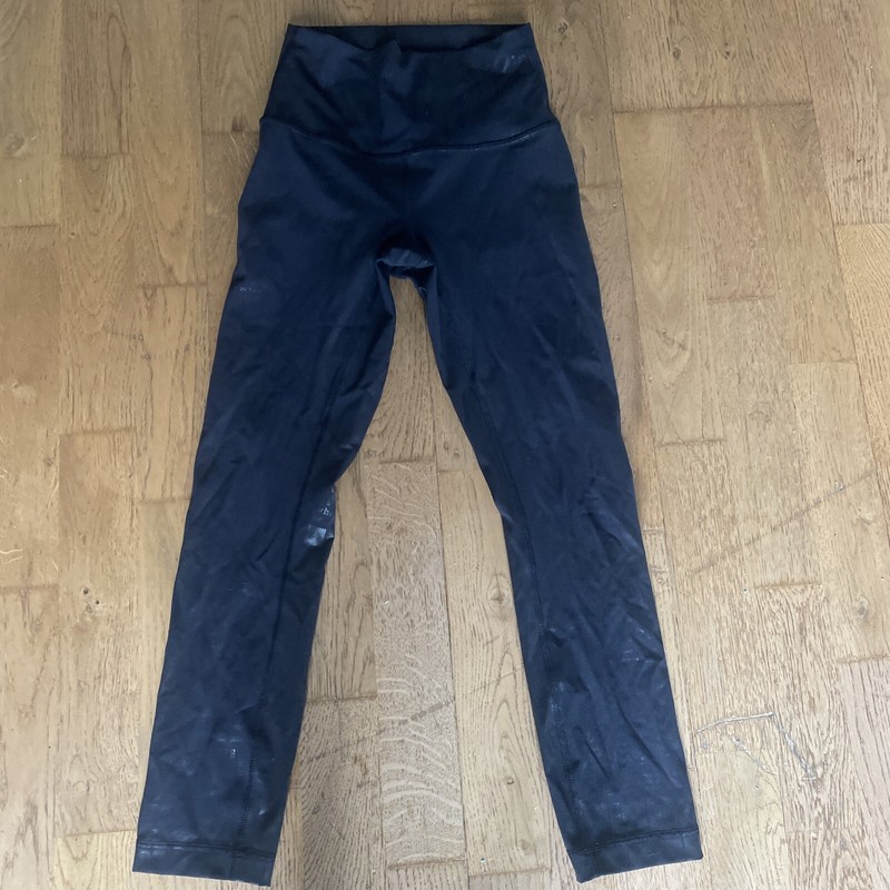 Women’s RARE Lululemon Black On Black Logo Leggings Size 2 length 23 Inch