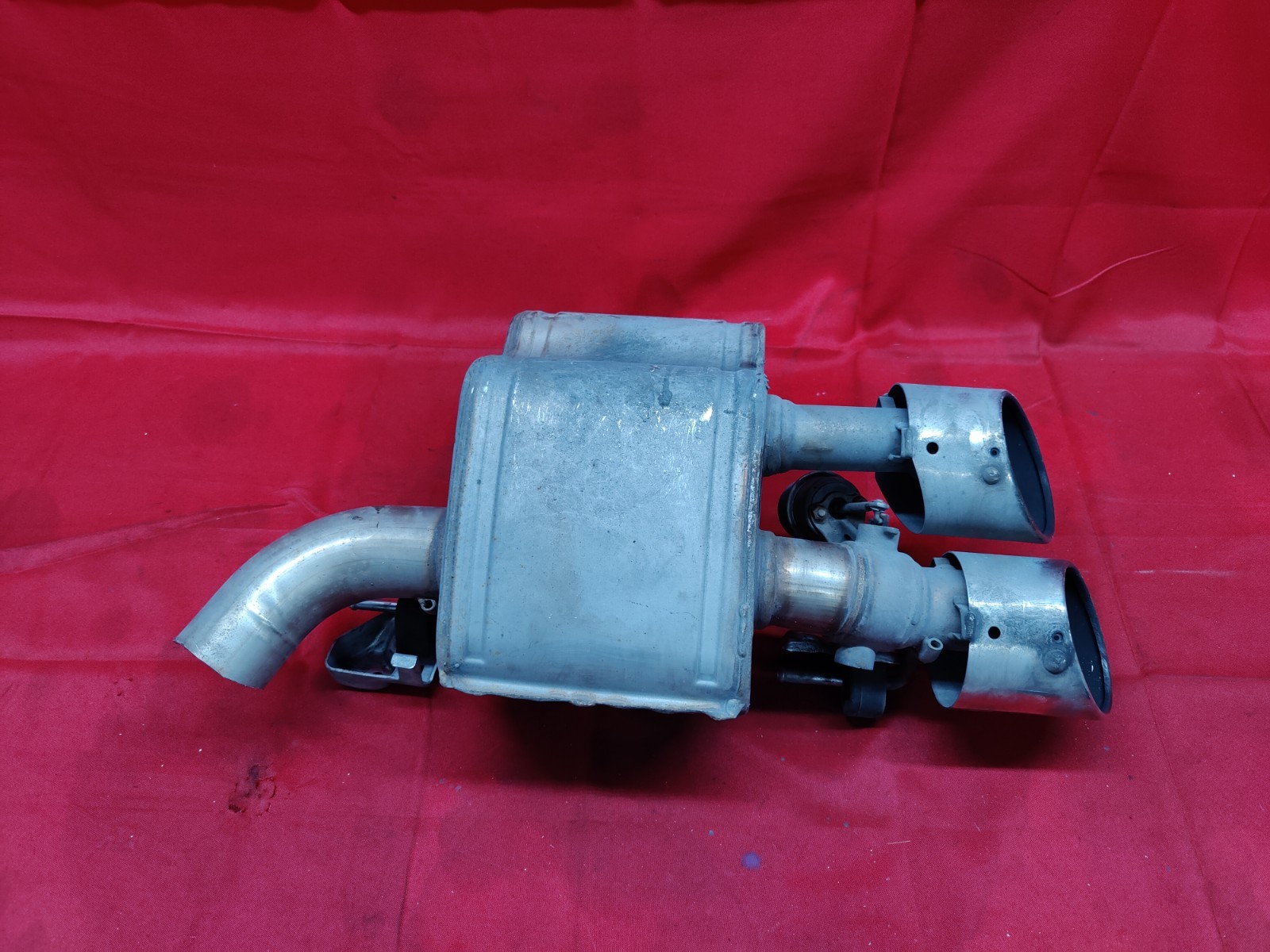 2014-2024 MASERATI GHIBLI REAR LEFT DRIVER EXHAUST SILENCER RESONATOR MUFFLER OE