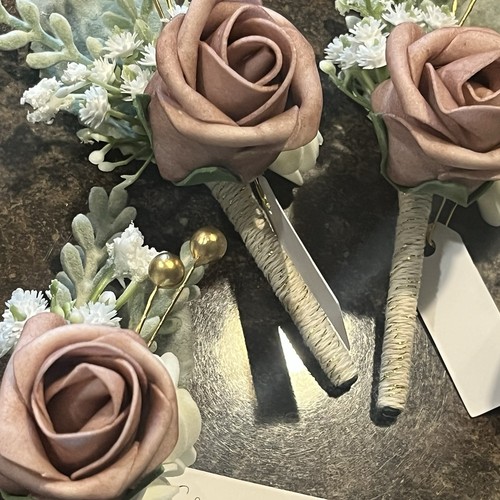 Ling's Moment Boutonnieres in Dusty Rose & Blue Set Of 9 Wedding Party - Picture 4 of 12
