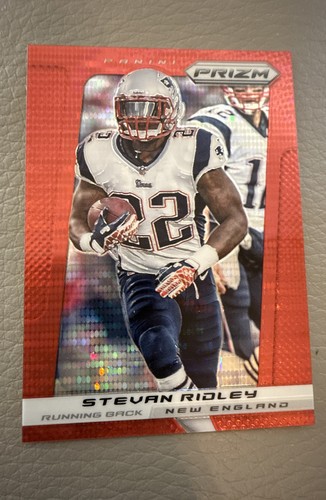 Stevan Ridley [Red Pulsar Prizm] #66 2013 Panini Prizm card