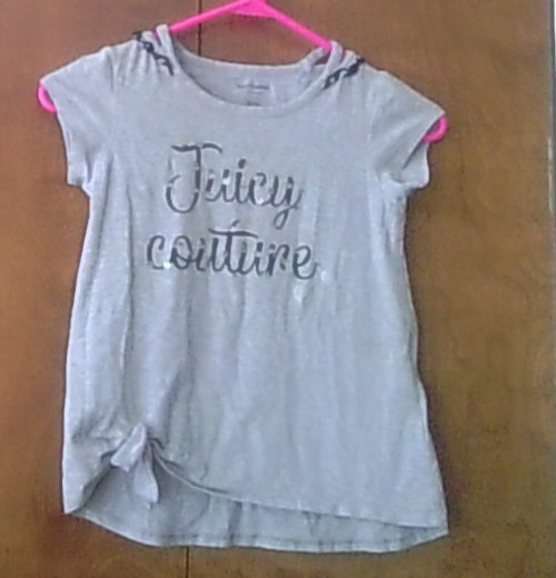 Juicy Couture Girls Size 7 Gray Bling T-Shirt Diamante Logo Peek-a-boo Shoulder