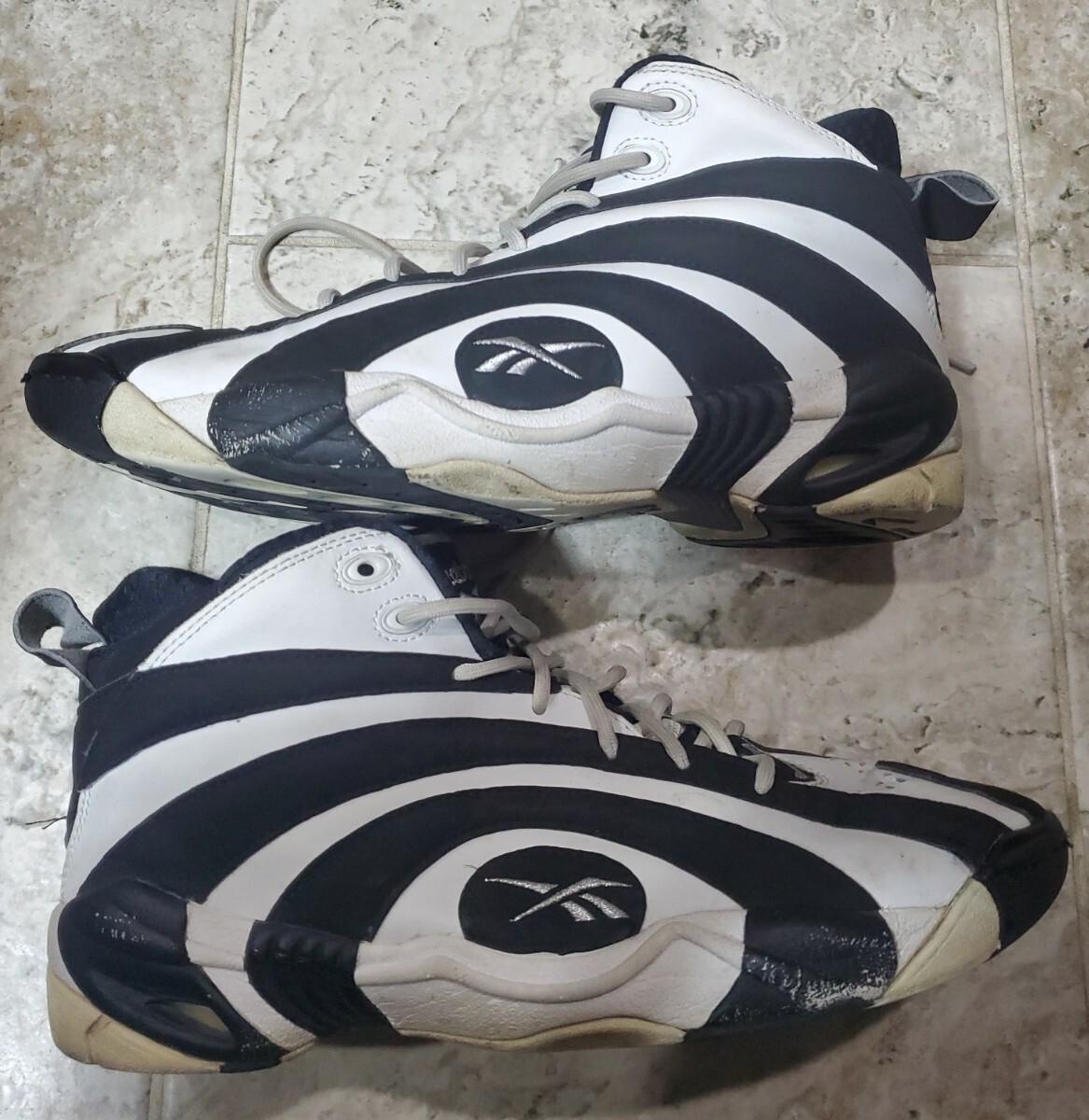 RARE 2013 Reebok Shaqnosis Basketball Shoes Black/White Men's Size