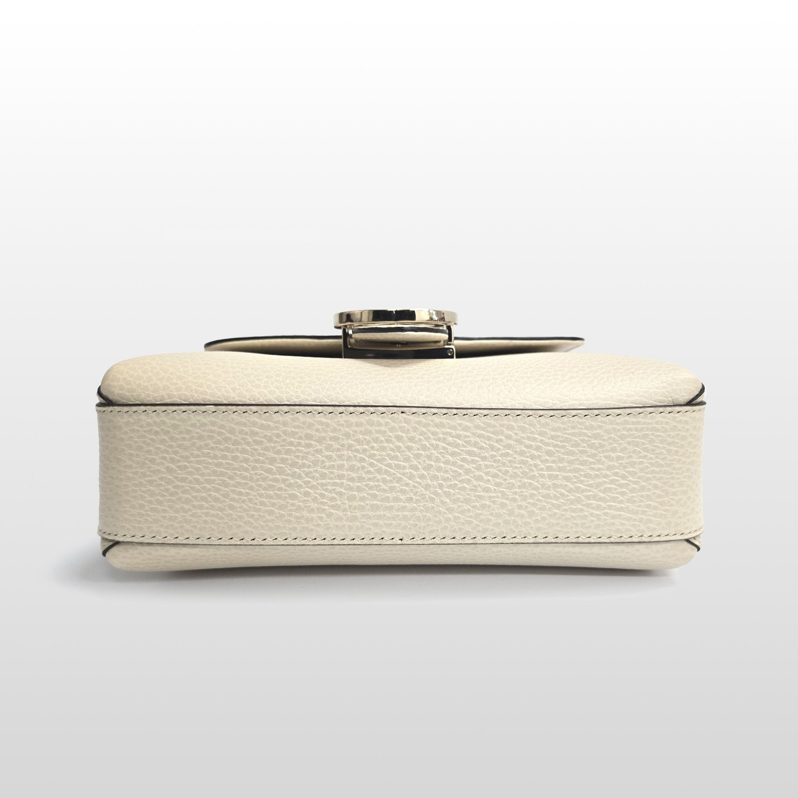 Gucci Beige Interlocking GG Chain Mini Shoulder B… - image 4