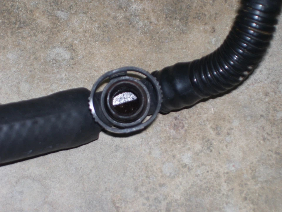 OEM 2002 BMW 745i PCV cárter positivo ventilación respirador manguera Foto 4 de 4