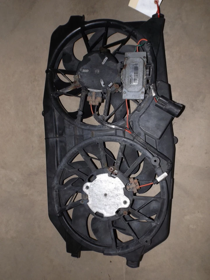 2005–2007 Ford Freestyle Engine Cooling Fan Assembly Used OEM - Imagem 4 de 4