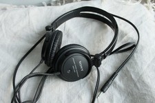 Genuine Sony Studio Monitor Headphones MDR-V150 Stereo Headset