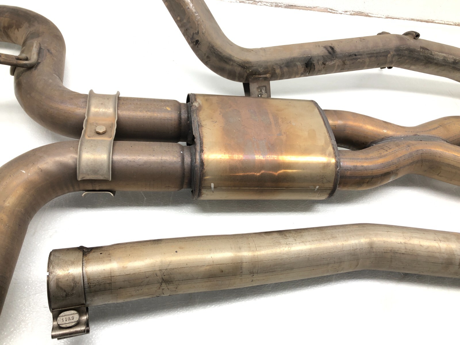 2014-2019 MASERATI GHIBLI S EXHAUST SILENCER RESONATOR ASSEMBLY W/ PIPES OEM.