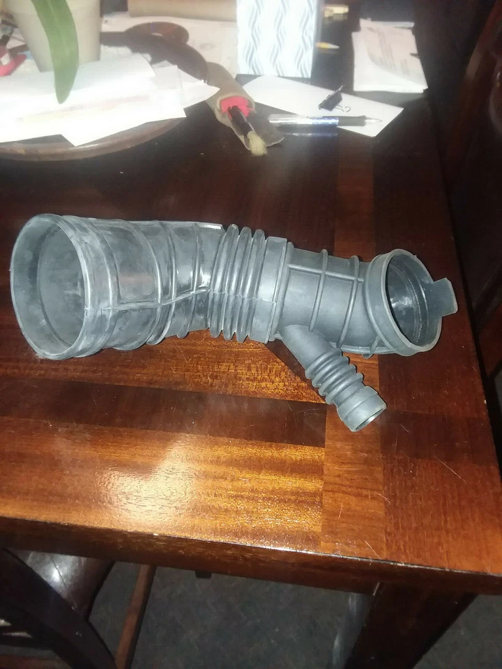 Manguera de arranque de admisión de aire para carrocería del acelerador 2 piezas para BMW 325Ci 325i 330Ci 330i 330Xi Z3 Foto 2 de 3