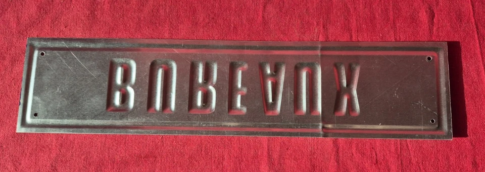 plaque en alu BUREAUX  / création des années  80   LA 1 - Photo 2/2