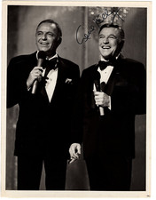 Gene Kelly Signed 7 x 9 Photo / Autographed Actor, Dancer / w/ Frank Sinatra
