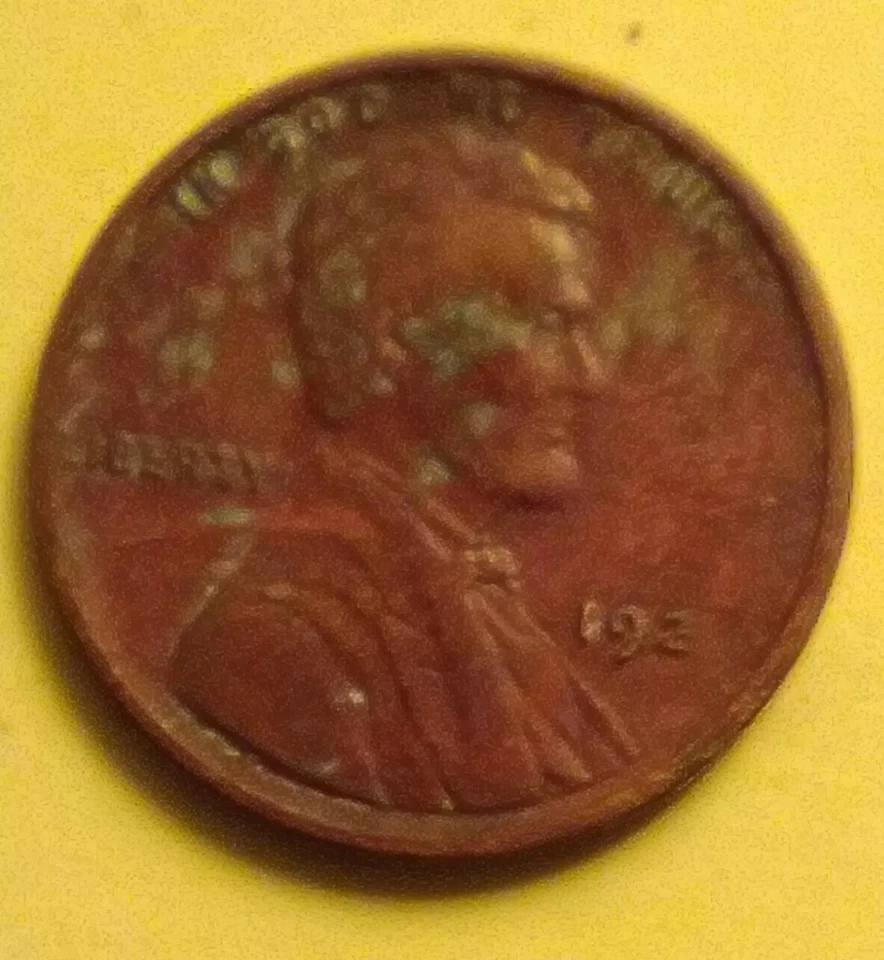 Lincoln wheat penny error unknown date 192?, die issue, circulated - Image 2 of 4