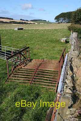 Photo 6x4 Raised Cattle Grid Bogton I don't recall seeing one of the c2008