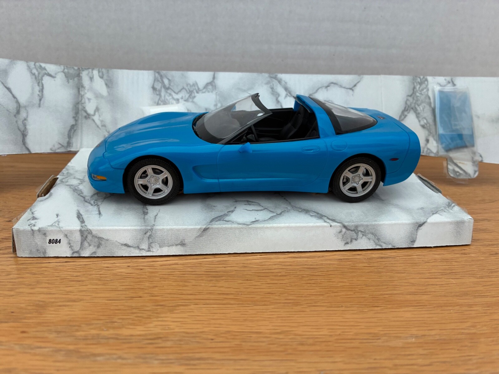 Picture 2 of 6
