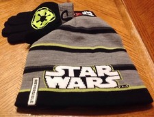 Boys Star Wars Darth Vader Hat and Gloves Set