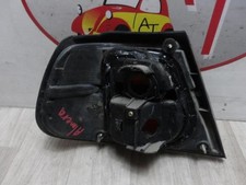 Feu arrière Nissan ALMERA