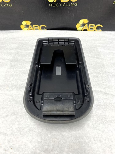 2005 Ford Freestyle Front Center Console Lid Armrest Assembly OEM - Picture 7 of 9