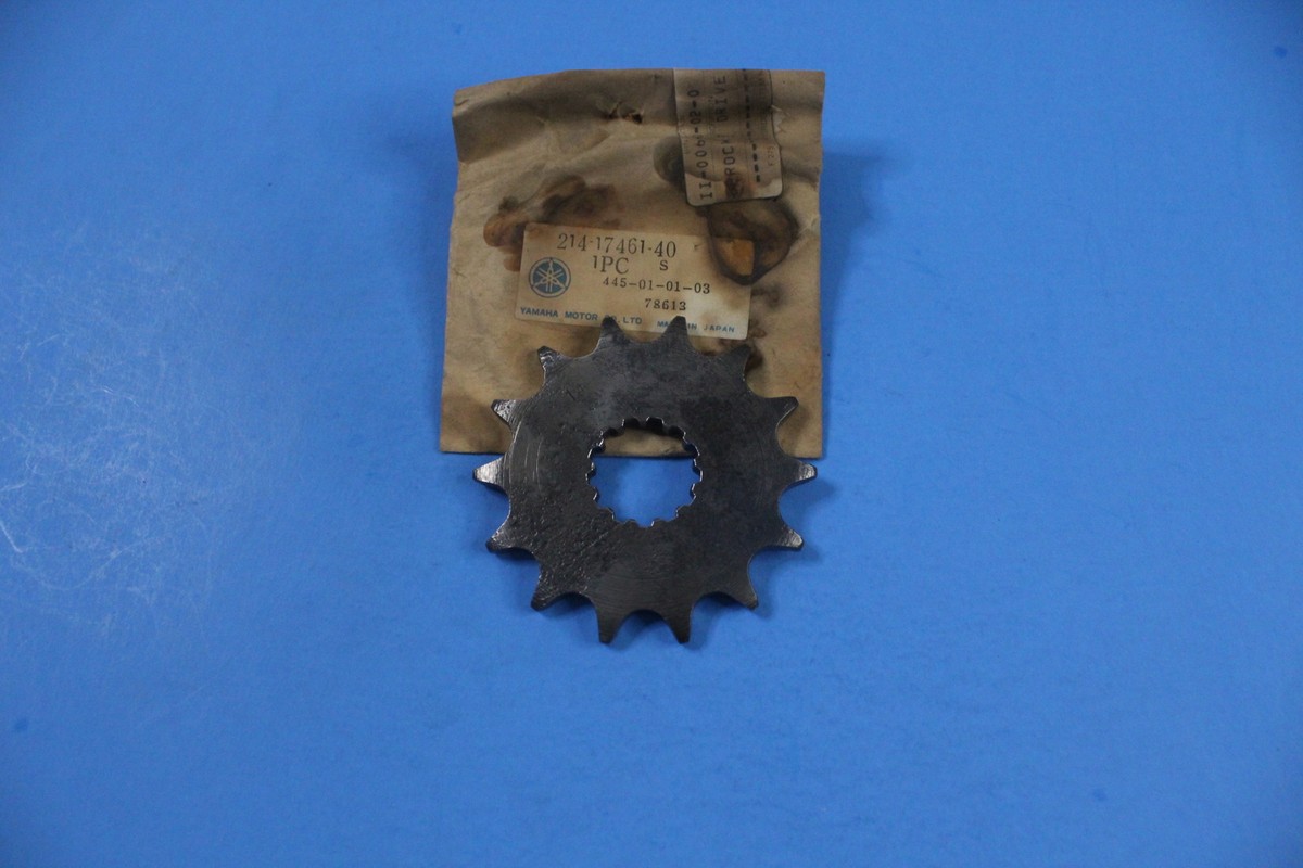 NOS OEM Yamaha Drive Sprocket 14T 1968-1981 DT250 XT500 YZ400 RT1