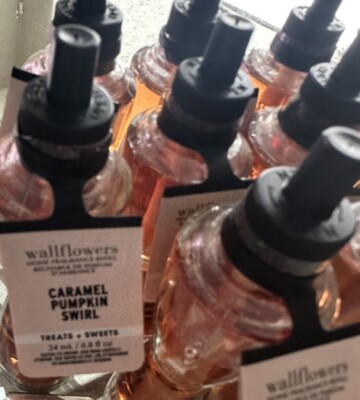 BATH & BODY WORKS Caramel Pumpkin Swirl WALLFLOWER HOME FRAGRANCE REFILLS 10-New